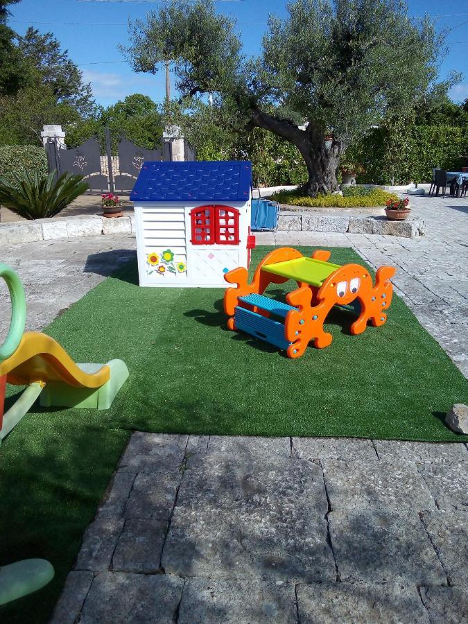 アルベロベッロ Trulli Dell'Aia Bed & Breakfast エクステリア 写真