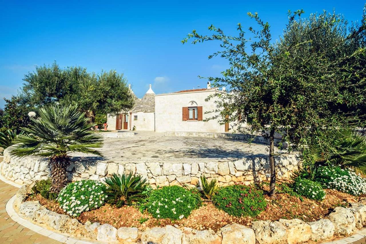 アルベロベッロ Trulli Dell'Aia Bed & Breakfast エクステリア 写真